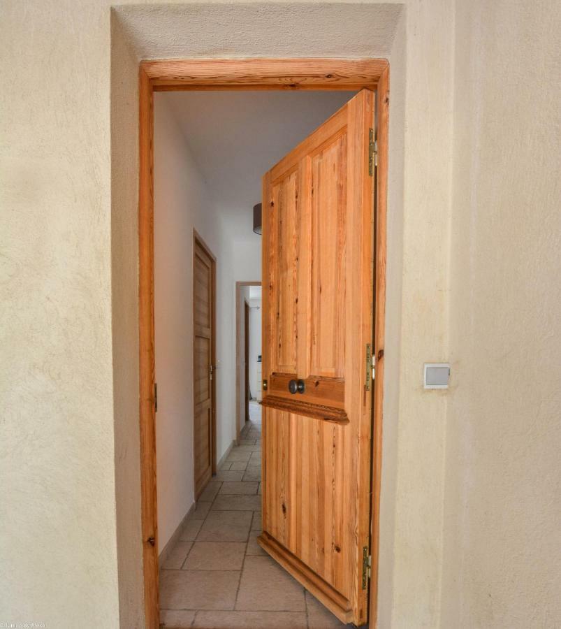 Campagne Ceres Bed & Breakfast Le Puy-Sainte-Reparade Ngoại thất bức ảnh